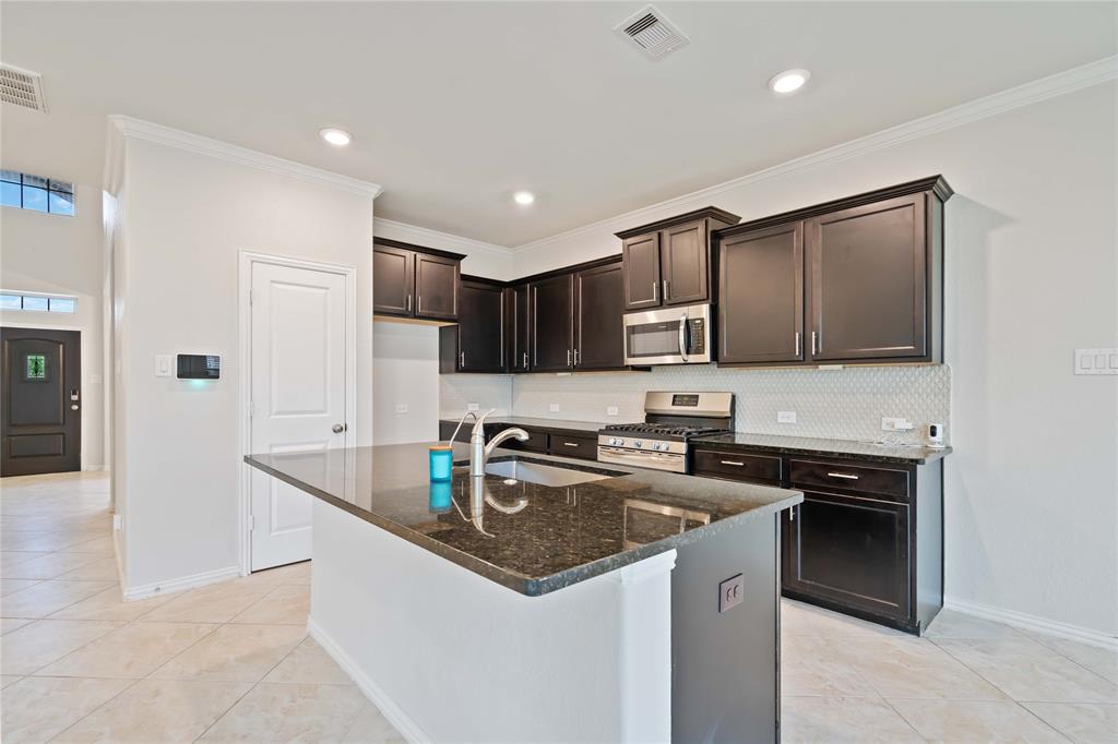 9803 Wyatt Shores Dr, HUMBLE, TX 77396