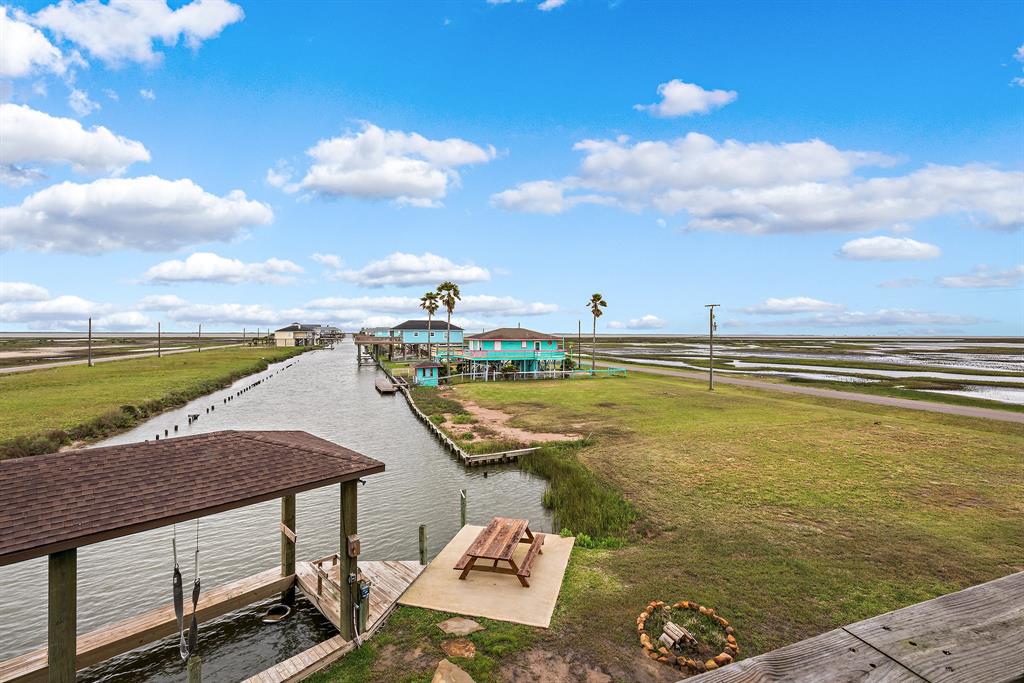 8070 Canal Drive, FREEPORT, TX 77541