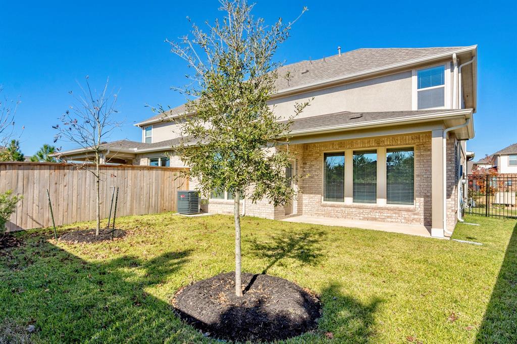 30 Heirloom Garden Pl, THE WOODLANDS, TX 77354