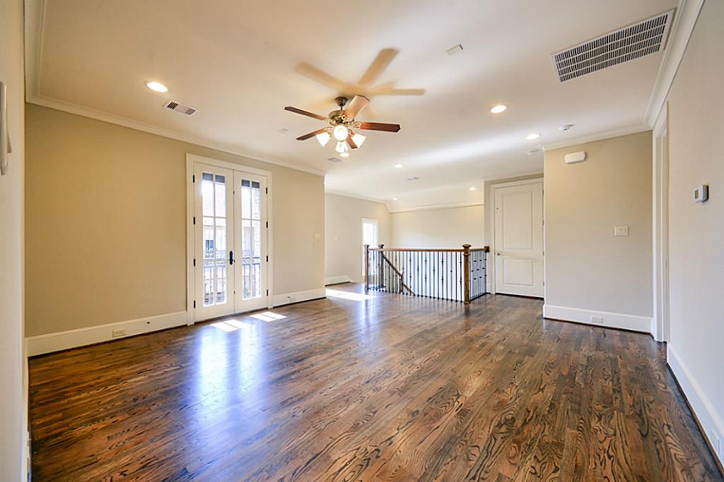 1010 Nantucket B, HOUSTON TX 77057