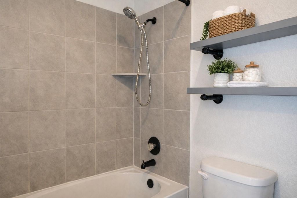 29702 Breakwater Dr, KATY, TX 77494