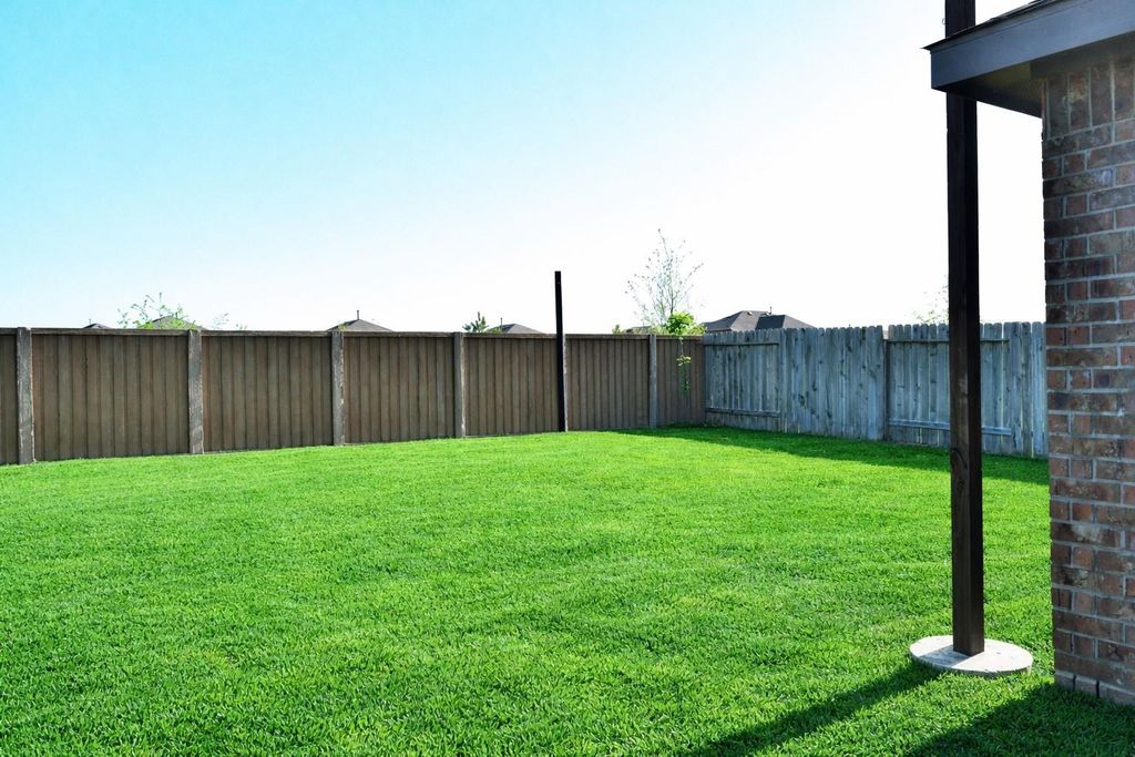 29702 Breakwater Dr, KATY, TX 77494