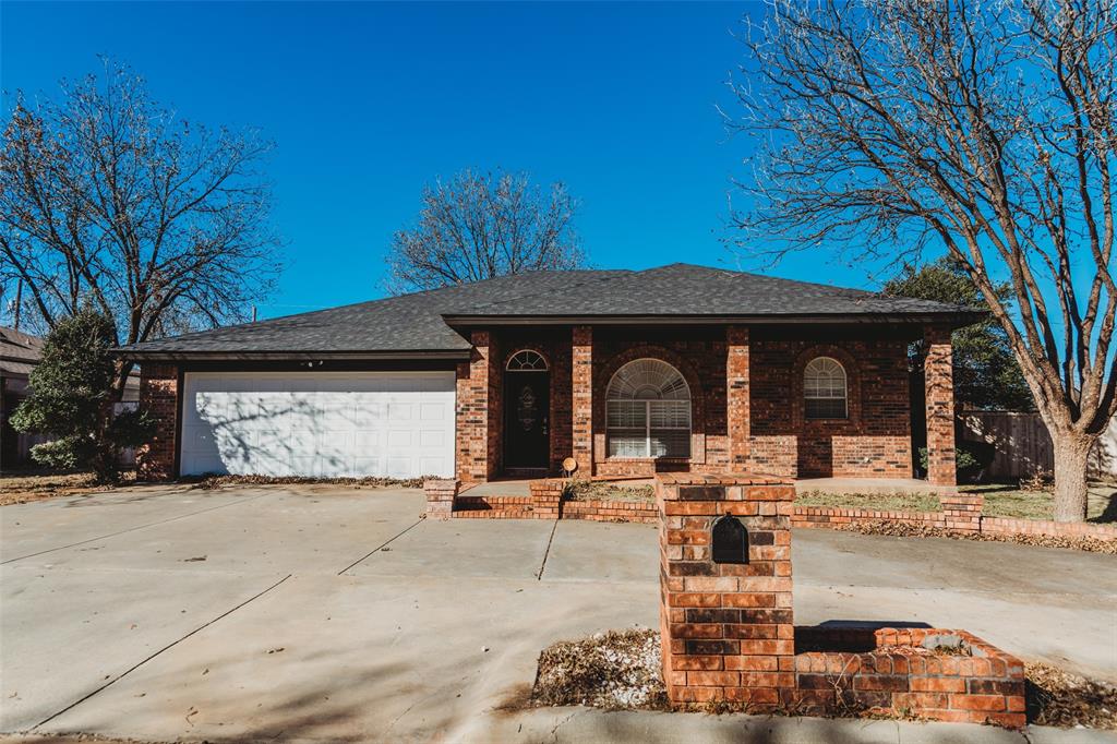 2222 S 2nd Pl, LAMESA, TX 79331