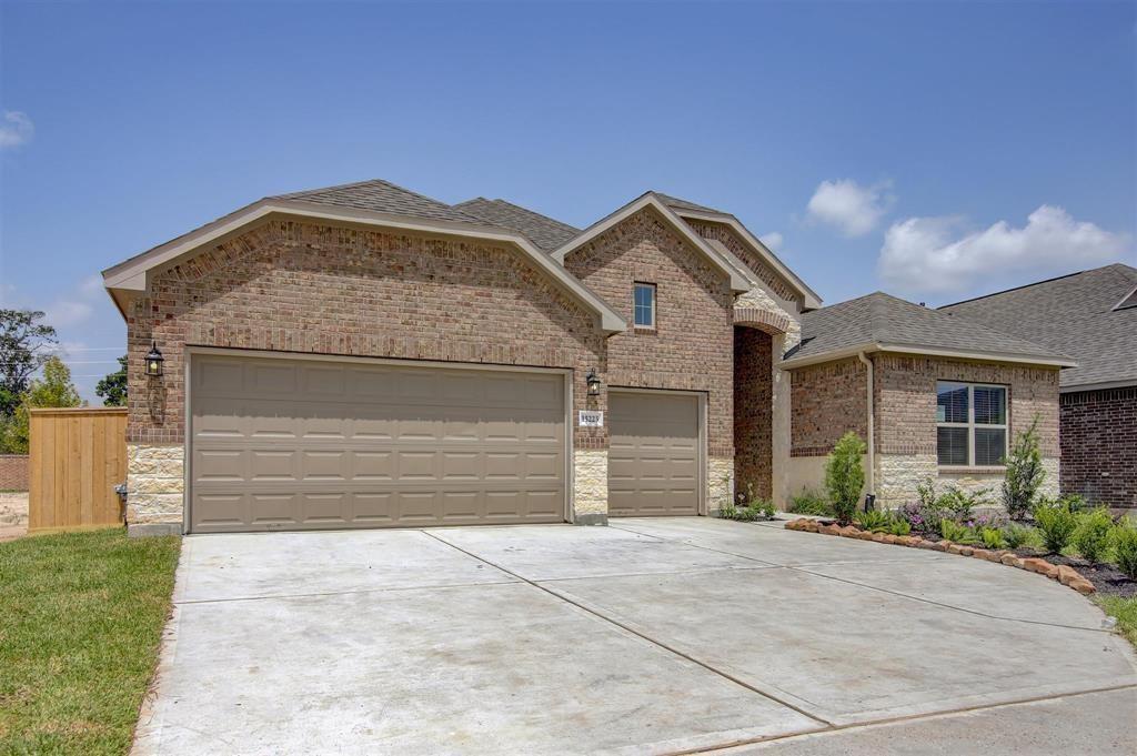2417 Sequoia Grove Dr, Iowa Colony, TX 77583
