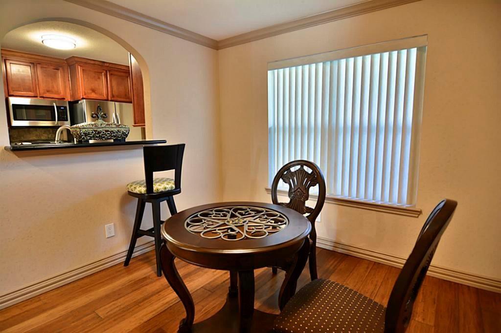 1701 Upland Dr, HOUSTON, TX 77043