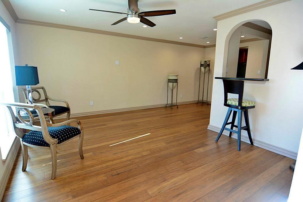 1701 Upland Dr, HOUSTON, TX 77043