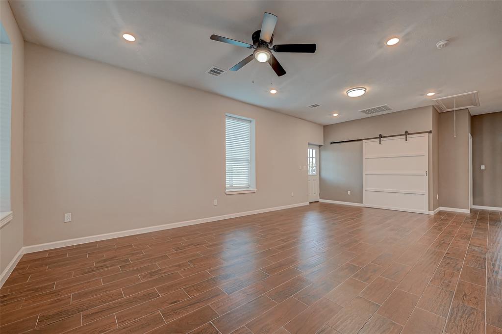 1011 Nunez St, Kendleton, TX 77417