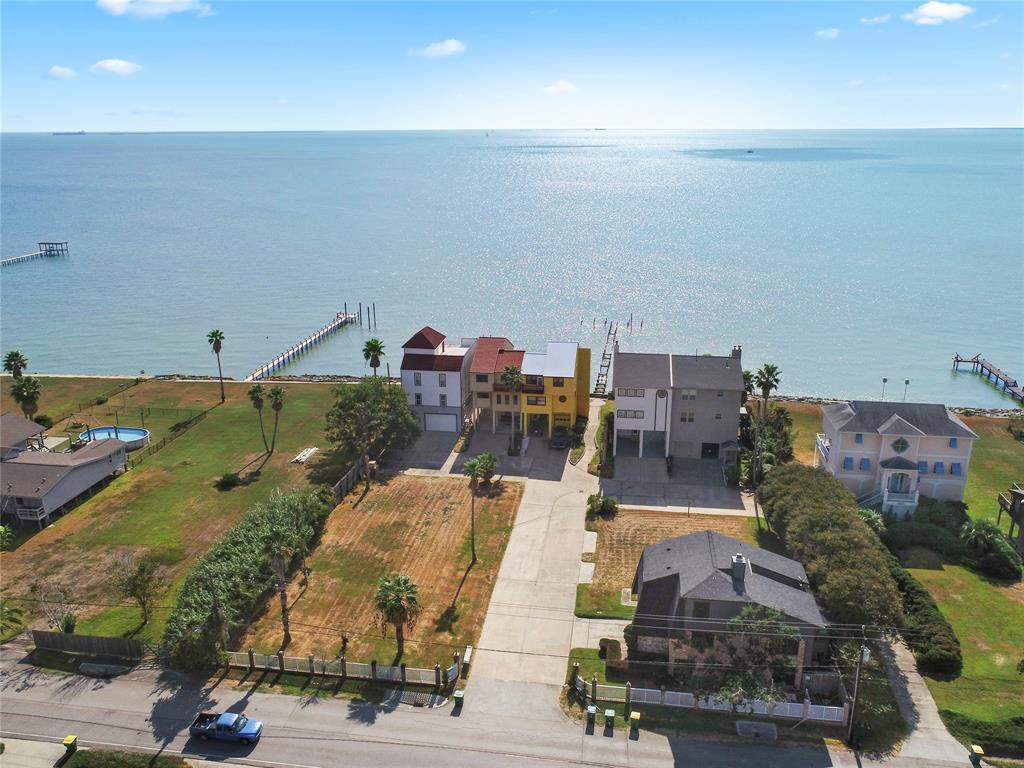 2102 Todville Rd, SEABROOK, TX 77586