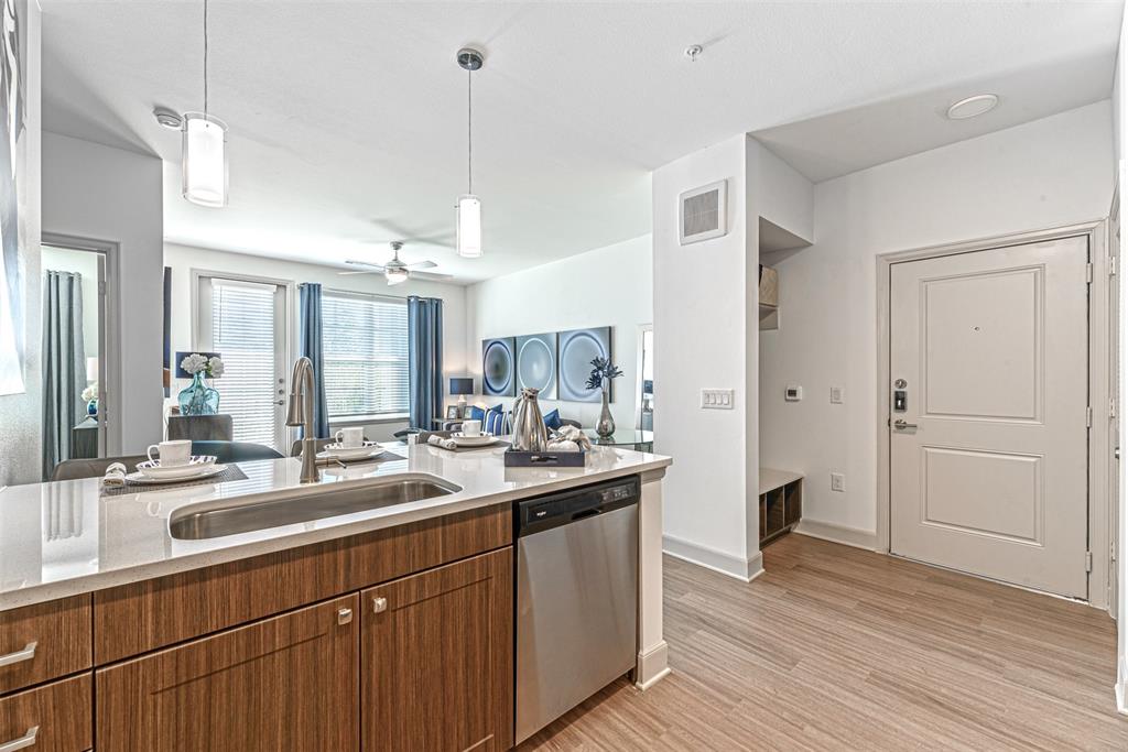 17401 West Lake Houston Pkwy 2208, HUMBLE, TX 77346