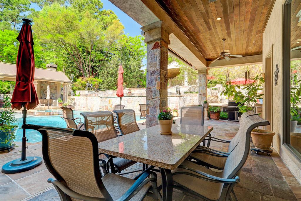 1 Deer Ridge Estates Blvd, KINGWOOD, TX 77339