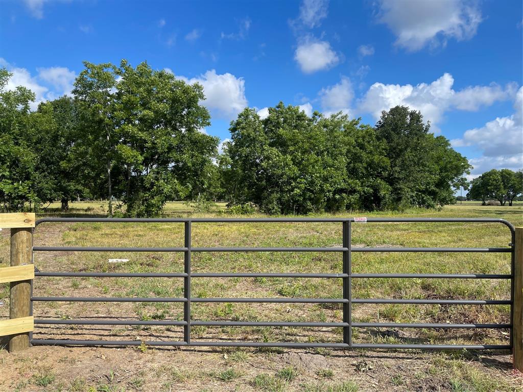 15160 FM 1371, CHAPPELL HILL, TX 77426