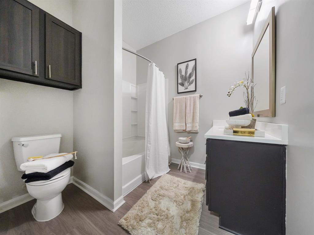 1840 Longmire Rd B1, CONROE, TX 77304