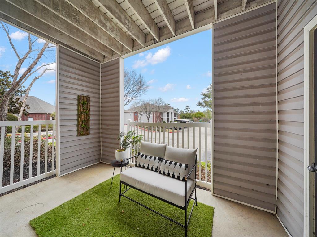 1840 Longmire Rd B1, CONROE, TX 77304