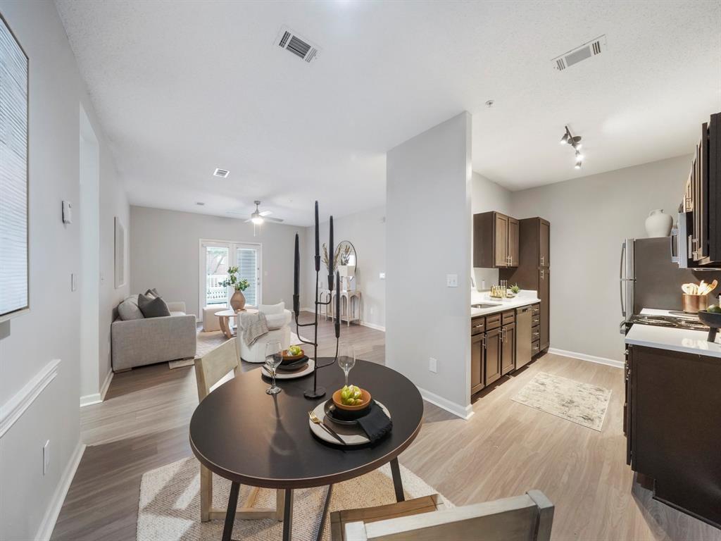 1840 Longmire Rd B1, CONROE, TX 77304