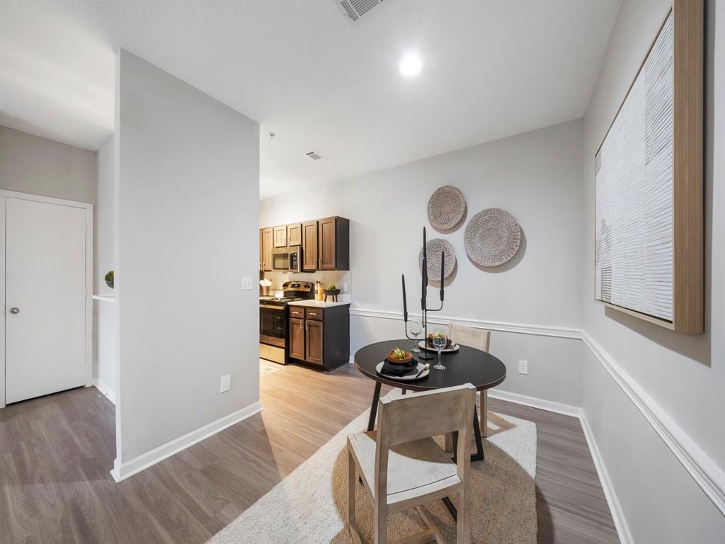 1840 Longmire Rd B1, CONROE, TX 77304