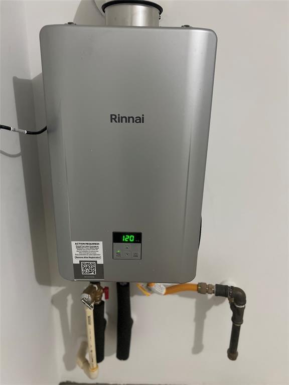 1623 Fleetwood Crossing Dr, FRESNO, TX 77545