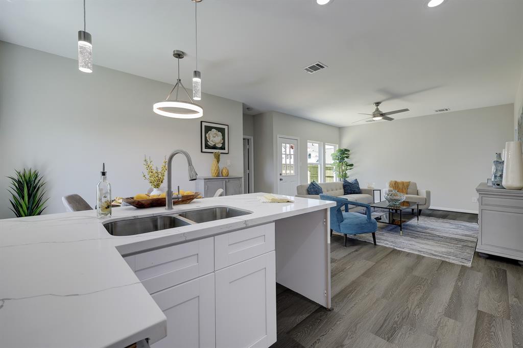 1406 Esther Drive St, HOUSTON, TX 77088