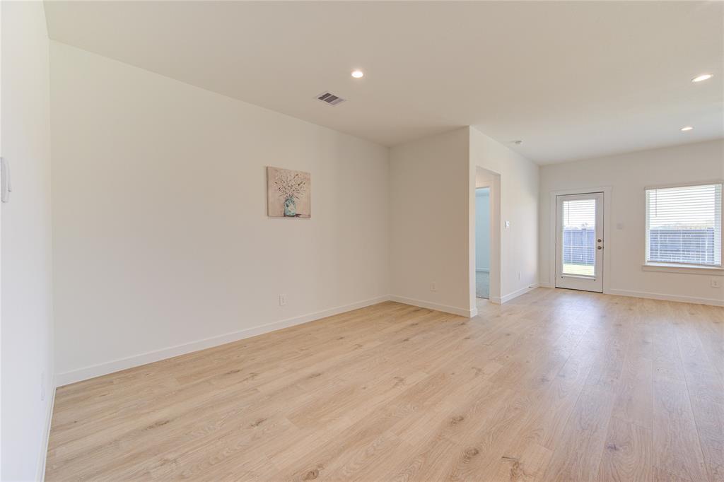 1327 Via Sacra Dr, RICHMOND, TX 77406