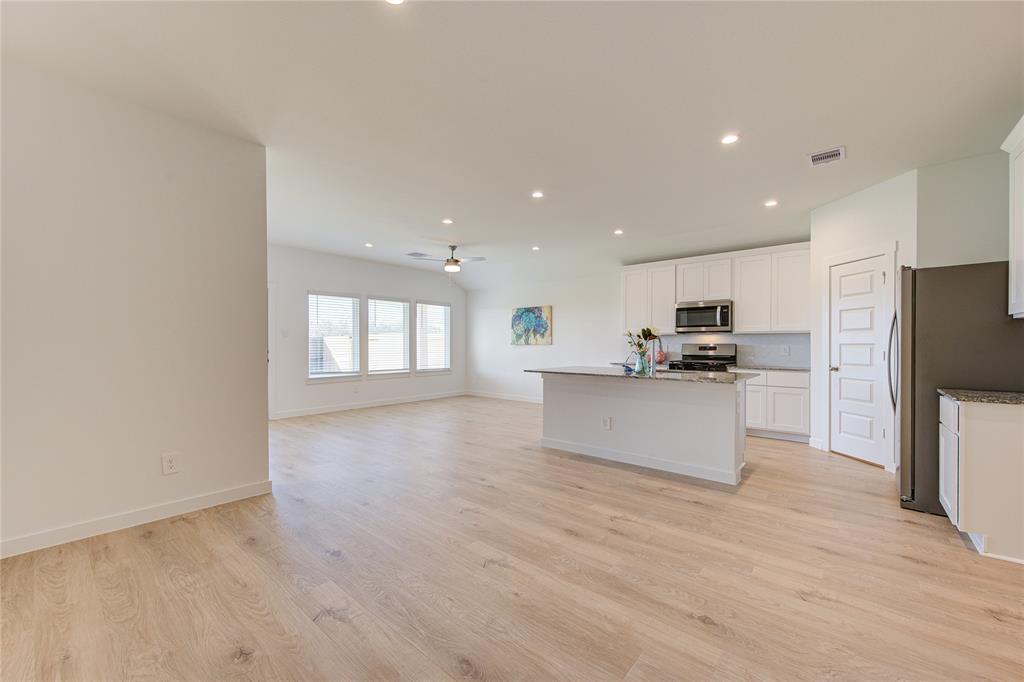 1327 Via Sacra Dr, RICHMOND, TX 77406