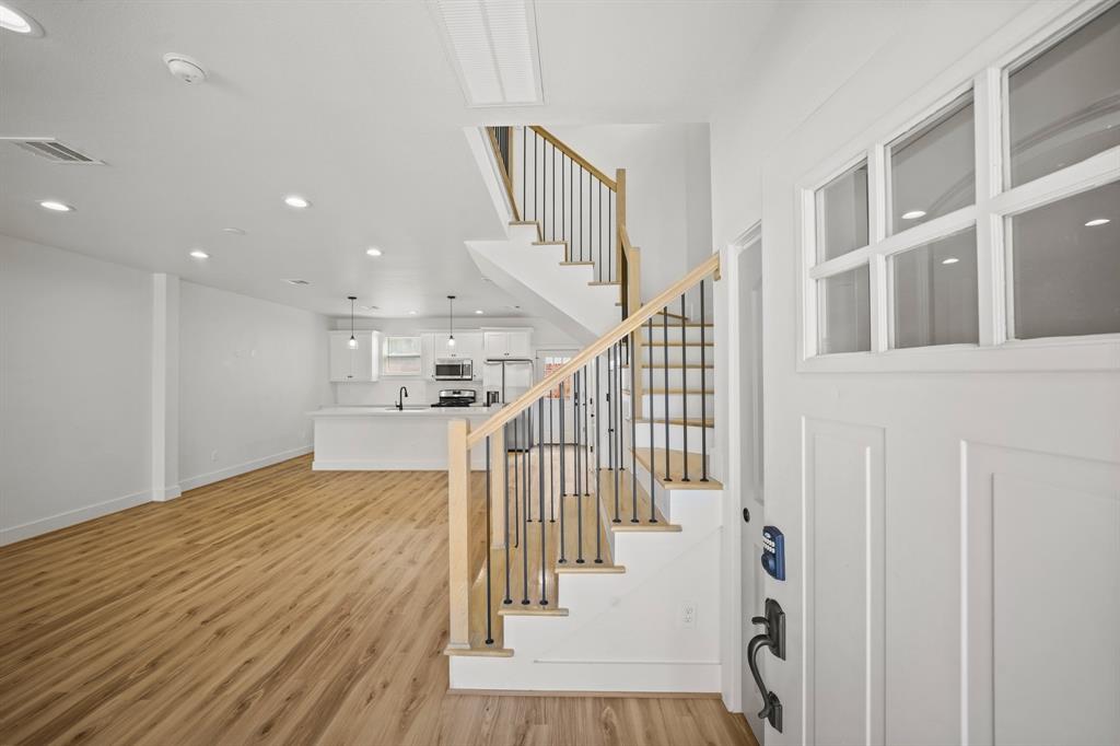 2749 Redrock St B, HOUSTON, TX 77088