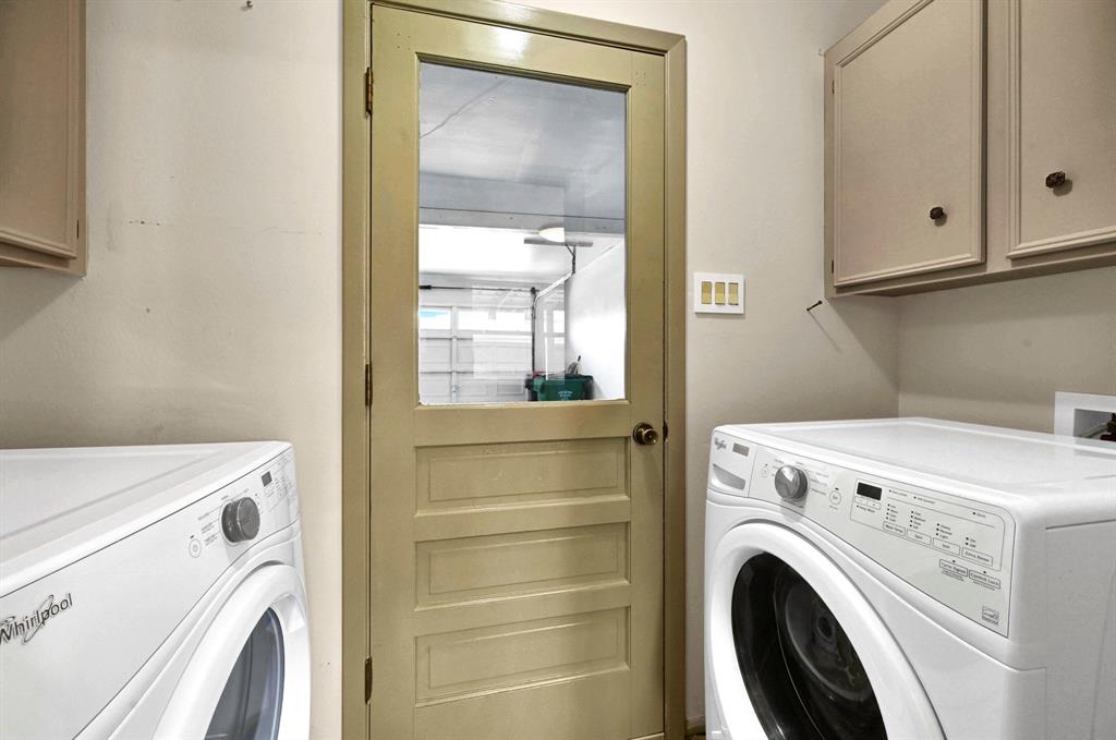 9942 Pinehurst St, BAYTOWN, TX 77521