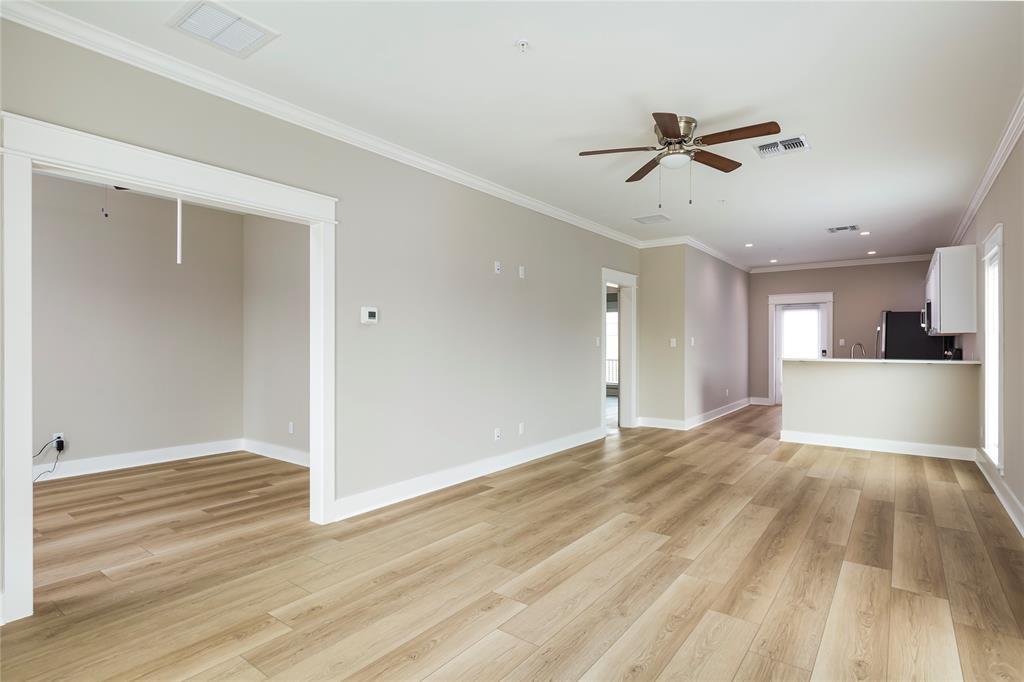 12 Evia Main St 2201, GALVESTON, TX 77554