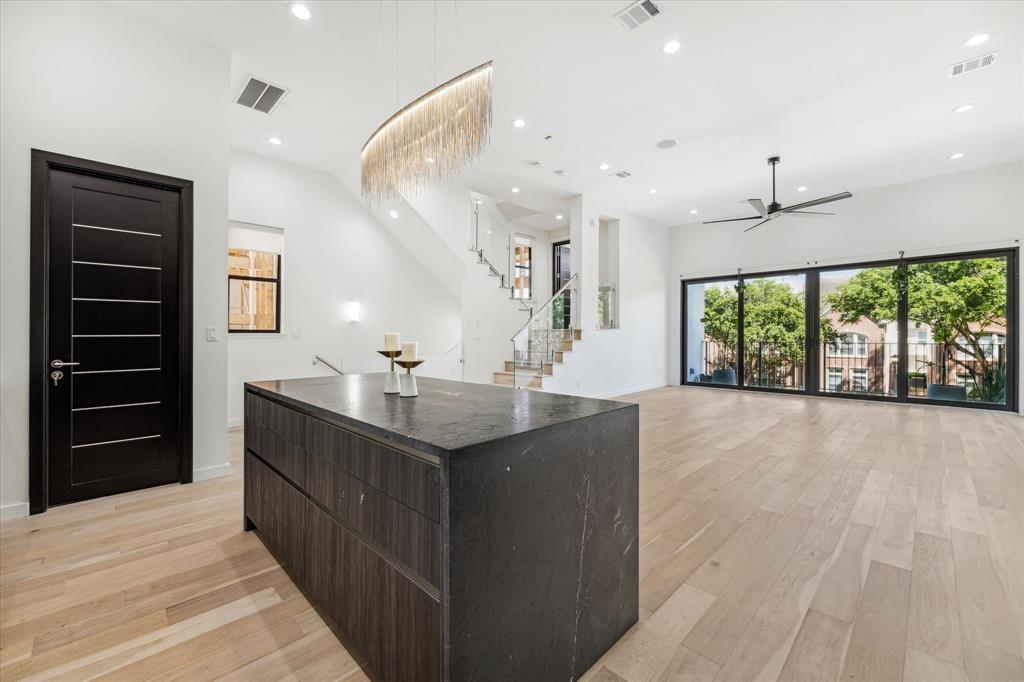 713 Memorial Heights, HOUSTON, TX 77007