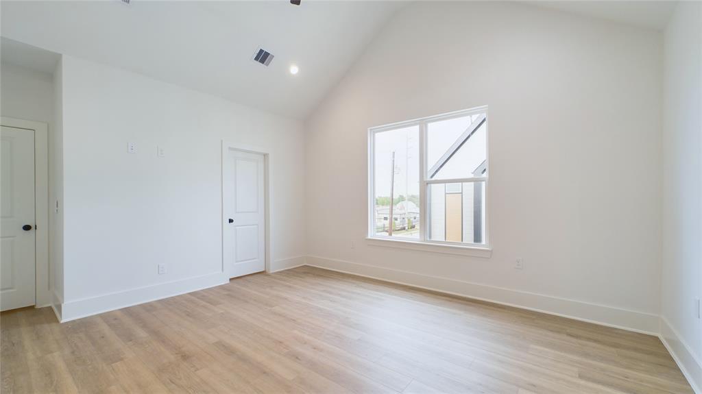 5208 Pine Tree Dr, HOUSTON, TX 77093