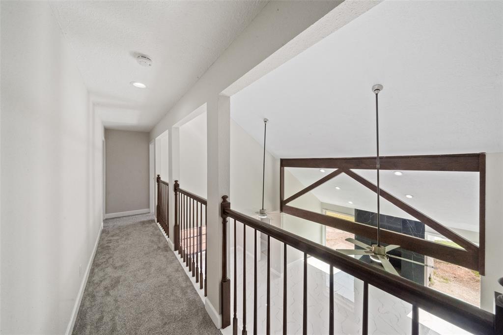 21407 Pecan Bend Rd, DAMON, TX 77430