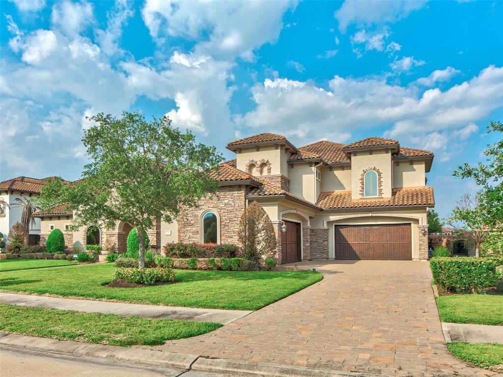 14 Ivy Bend Ln, SUGAR LAND, TX 77479