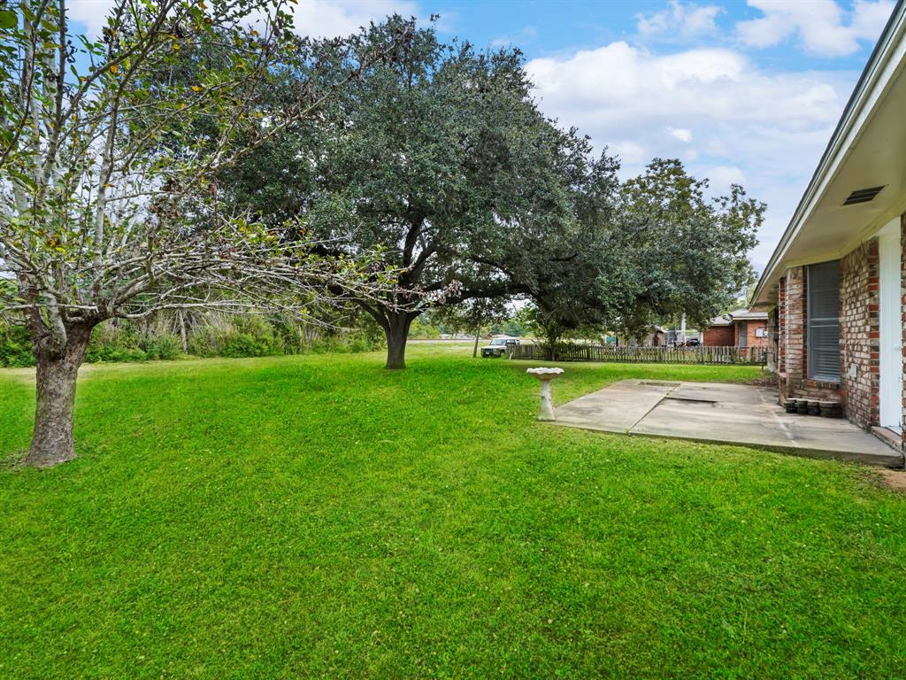 1607 Laurel Oaks Dr, RICHMOND, TX 77469