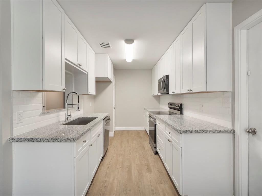 1607 Laurel Oaks Dr, RICHMOND, TX 77469