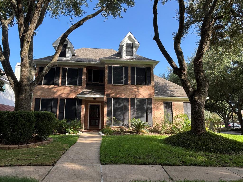 17427 Marigold Dr, SUGAR LAND, TX 77479