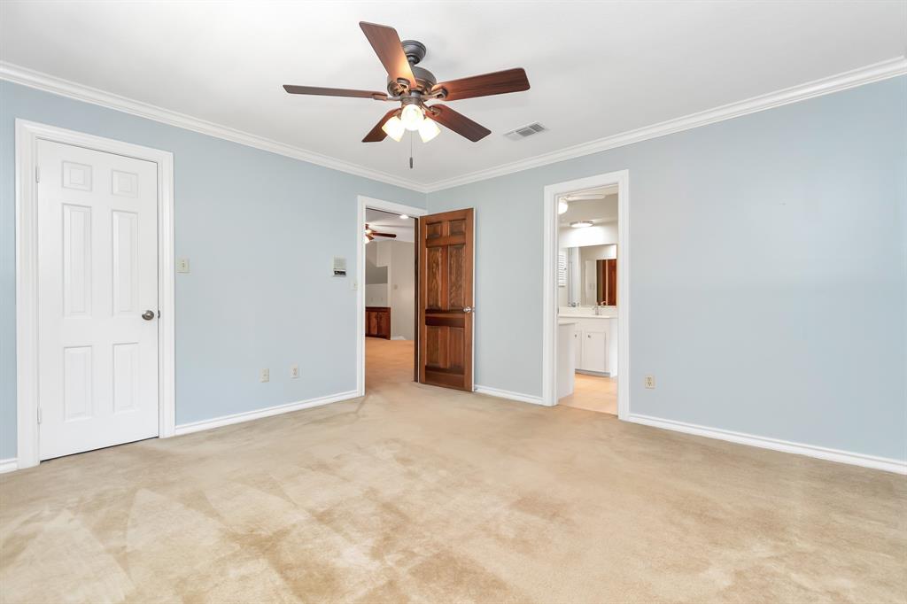 2102 Plantation Dr, RICHMOND, TX 77406