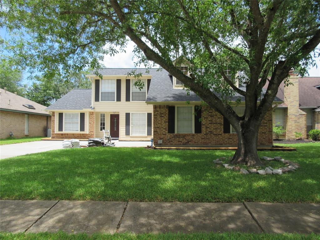 3114 Lazy Brook Dr, SUGAR LAND, TX 77479