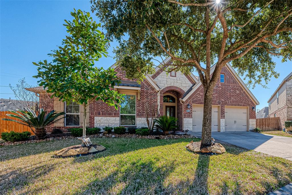 13801 Laurel Loch Ct, PEARLAND, TX 77584