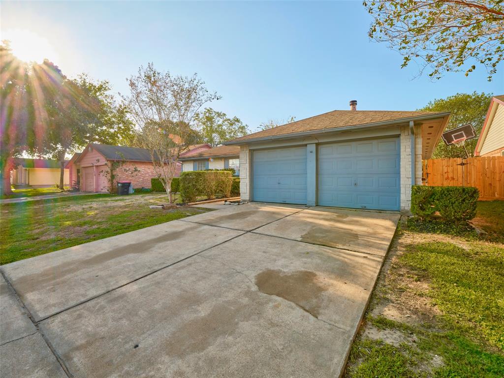 7022 Sharpsburg Dr, RICHMOND, TX 77469