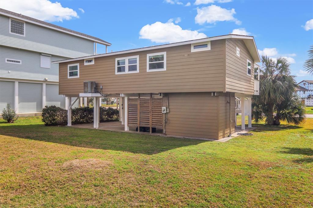 13546 Pirates Beach Blvd, Galveston, TX 77554