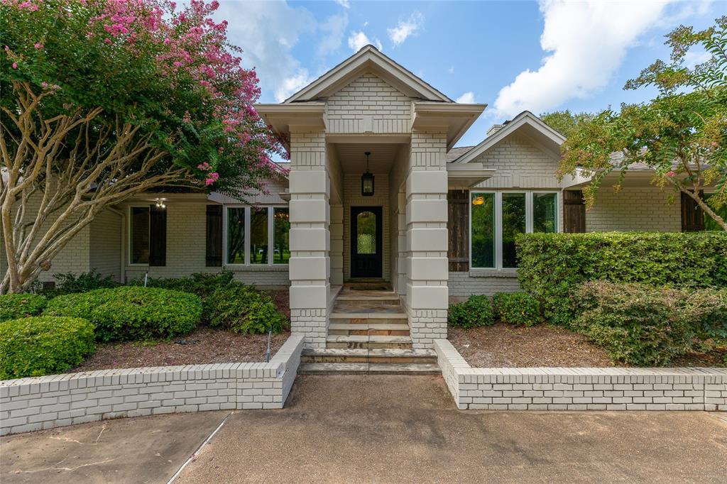 703 Oak Dr, FRIENDSWOOD, TX 77546