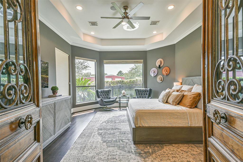 2018 San Joaquin Pkwy, FRIENDSWOOD, TX 77546