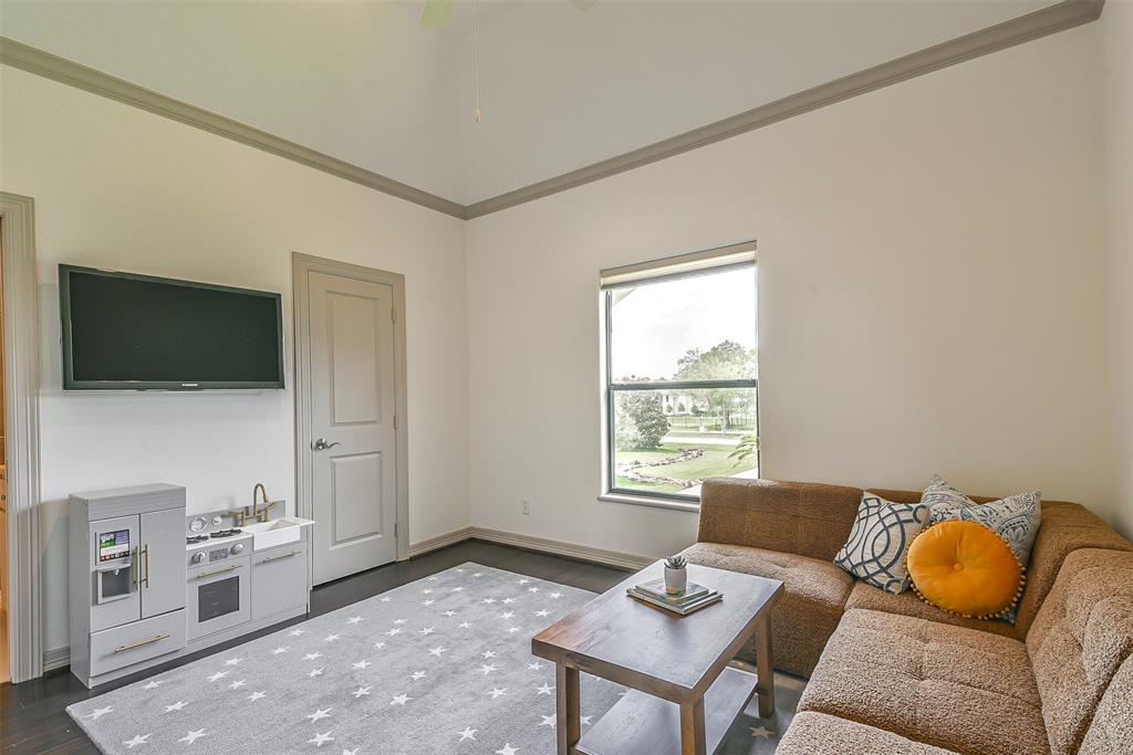 2018 San Joaquin Pkwy, FRIENDSWOOD TX 77546