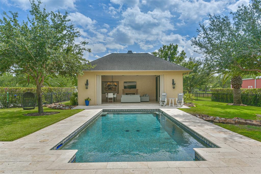 2018 San Joaquin Pkwy, FRIENDSWOOD, TX 77546