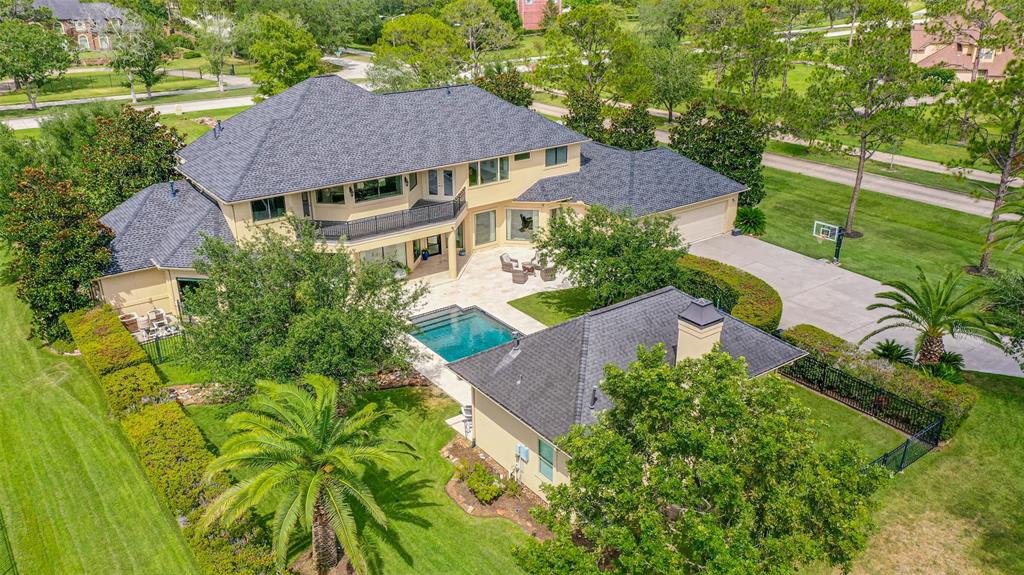 2018 San Joaquin Pkwy, FRIENDSWOOD TX 77546