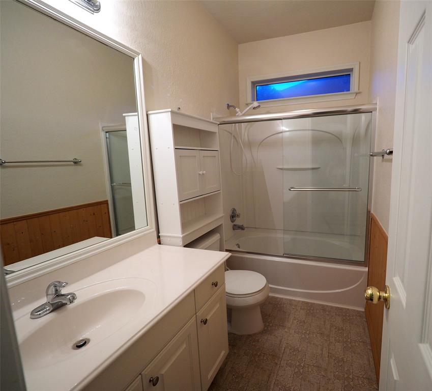 407 Livingstone Ln, LEAGUE CITY, TX 77573