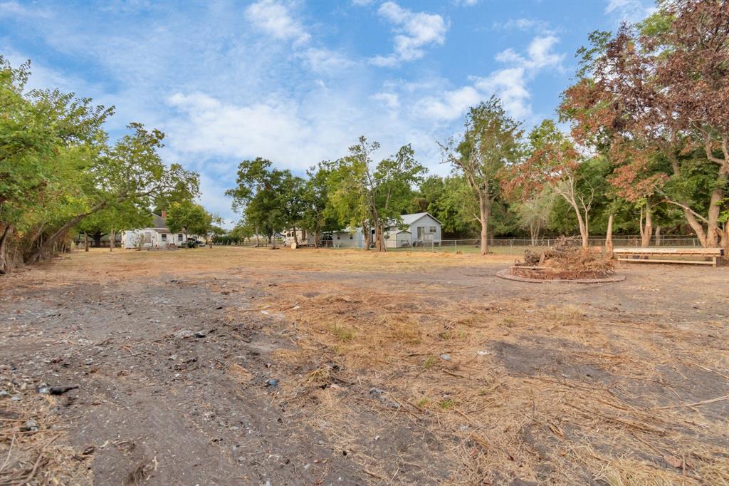 19257 Hwy 30, SHIRO, TX 77876