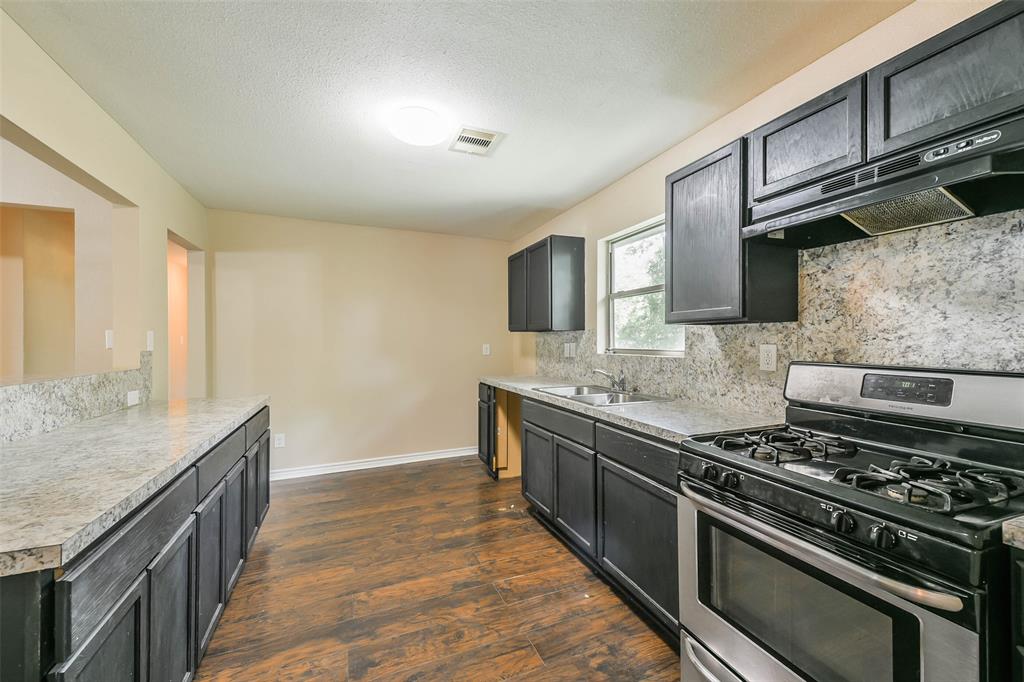 5028 Briscoe St, HOUSTON, TX 77033