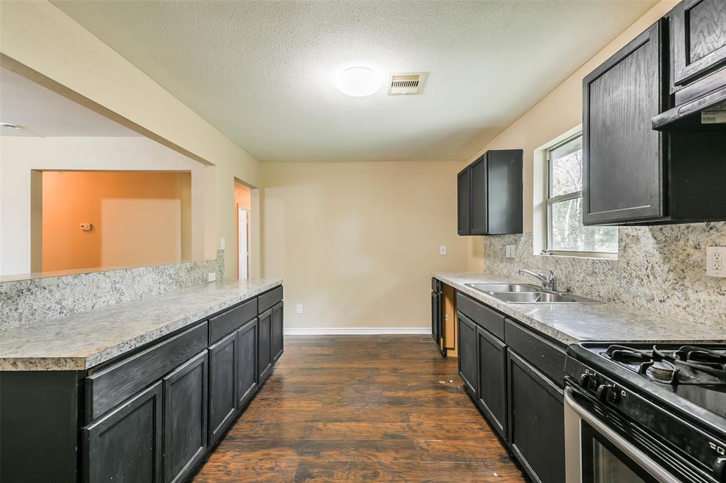 5028 Briscoe St, HOUSTON, TX 77033