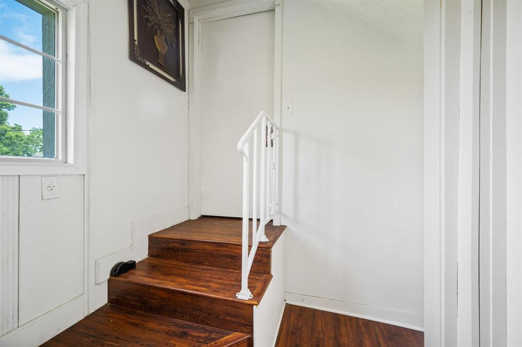 322 Bayshore Dr, LA PORTE, TX 77571