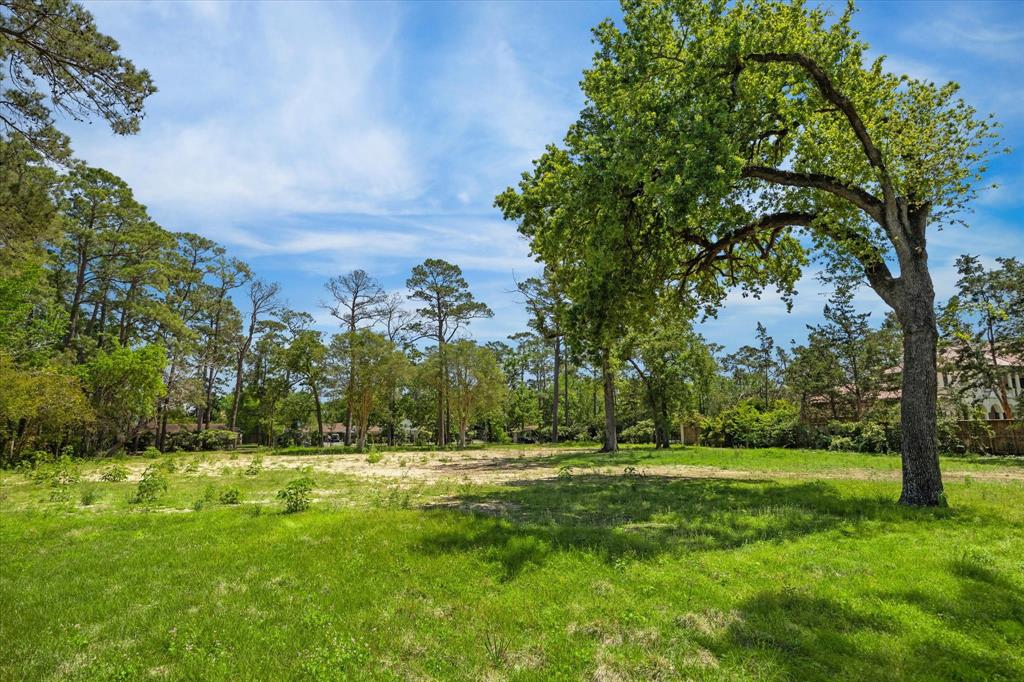 8827 Memorial Dr, HOUSTON, TX 77024