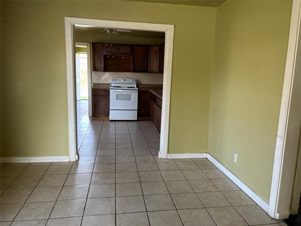 8331 Corinth St, HOUSTON, TX 77051